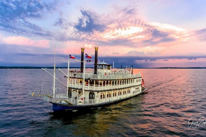 lake conroe dinner cruise