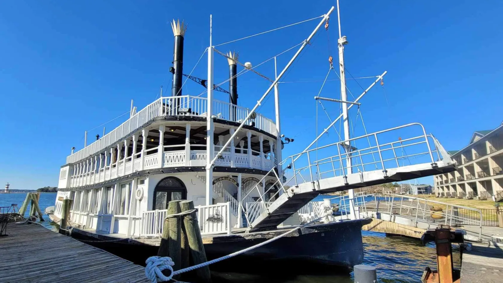 a boat docked at a dock